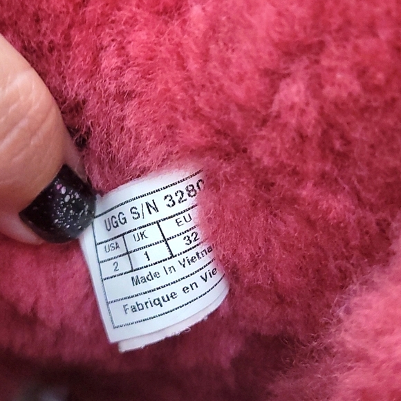 ❌❌❌SOLD❌❌❌UGG Bailey Bow Boots size 5 - Picture 9 of 10